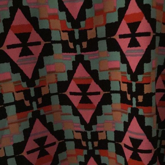 Flowy Print Tank - Picture 2 of 7